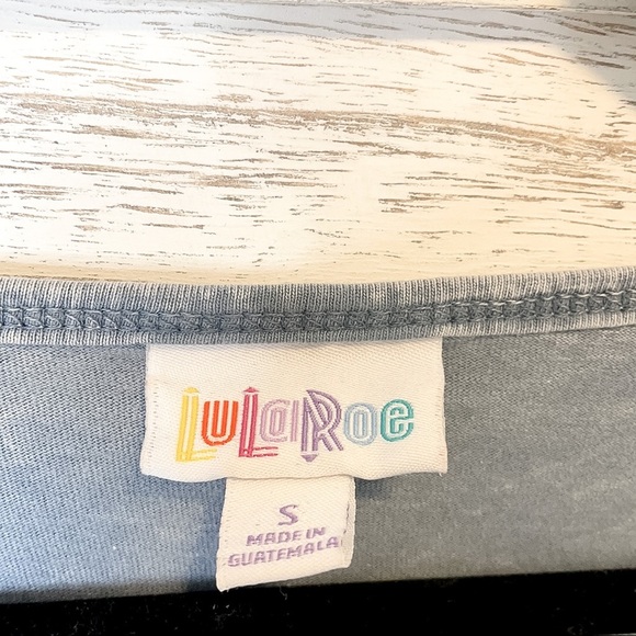 LULAROE | The Classic T Short Sleeve Acid Wash Shirt Blue - Picture 4 of 7